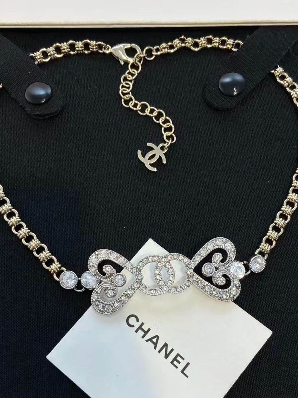 CHANEL Gold-Tone Crystal Bow Necklace - Gold